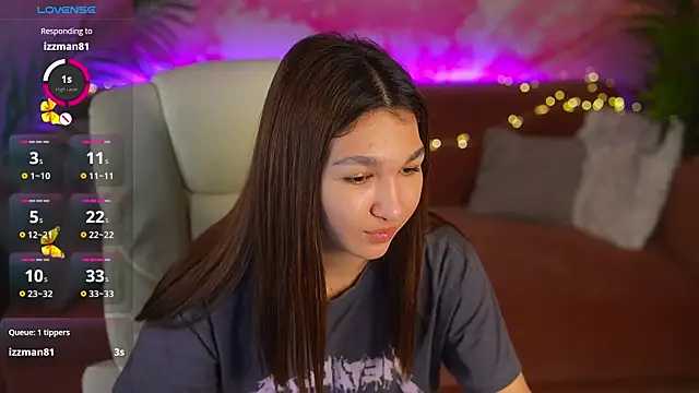 ViolettStar  online show from April 15, 2026, 5:57 am