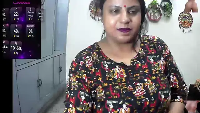 Snapshot of Aapki_Komolika chatting on June 1, 2026, 3:44 pm Aapki Komolika online show from June 1, 2026, 3:44 pm