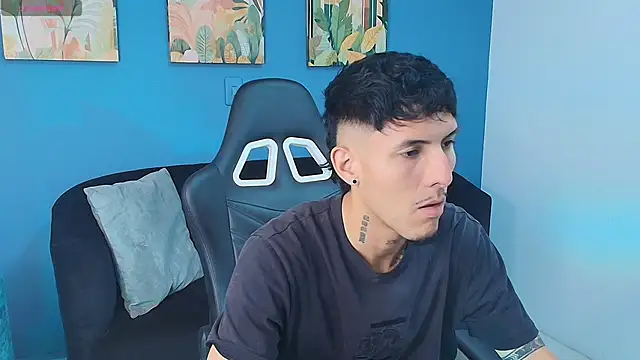 ALEXXXTREM69 online show from April 10, 2026, 12:23 pm