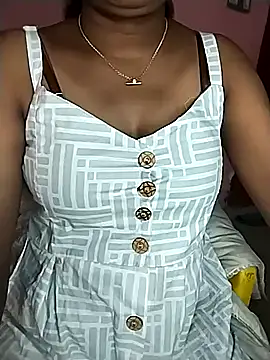 Anu tamilx online show from April 11, 2026, 6:11 pm