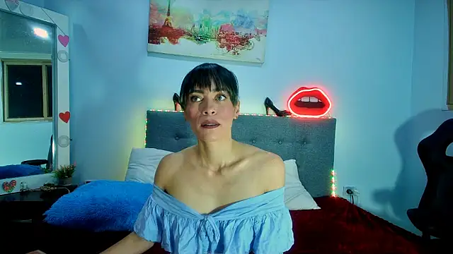 Lorena sweet33 online show from June 1, 2026, 1:55 pm