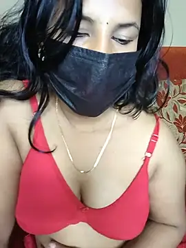 Snapshot of Hot_Alicee chatting on May 17, 2026, 4:45 am Hot Alicee online show from May 17, 2026, 4:45 am