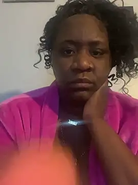 amberchill26 online show from April 20, 2026, 3:02 pm