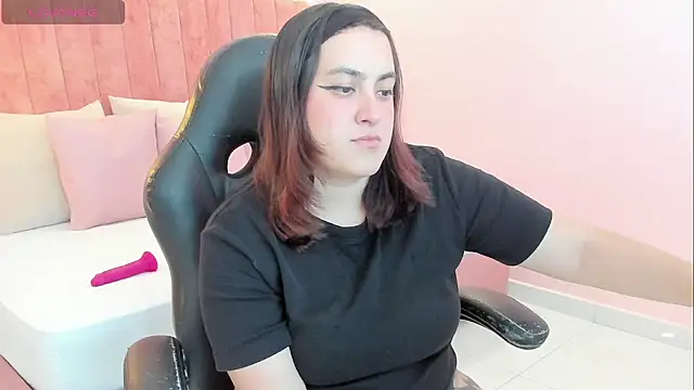 Snapshot of lilaa_sky chatting on May 20, 2026, 12:02 pm lilaa sky online show from May 20, 2026, 12:02 pm