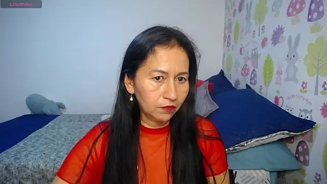 Snapshot of Tyna_b chatting on June 30, 2026, 1:38 am Tyna b online show from June 30, 2026, 1:38 am