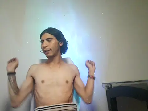 Alex rose777 online show from April 15, 2026, 10:21 pm