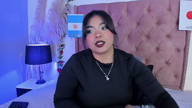 Snapshot of ROSELEI_ chatting on July 19, 2026, 6:00 am ROSELEI online show from July 19, 2026, 6:00 am
