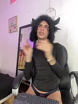 lucius morningstar online show from April 10, 2026, 8:38 pm