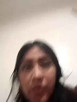 itsyafavgirll online show from April 18, 2026, 6:27 am