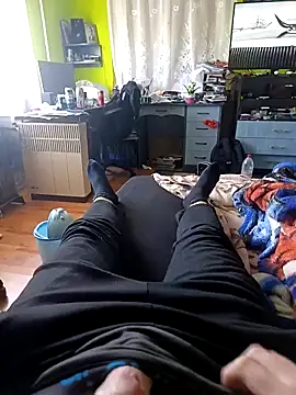 zsolt1910 online show from April 28, 2026, 3:05 pm