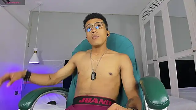 Kall Ell  online show from April 11, 2026, 8:12 pm