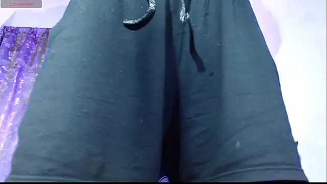 DARK BLACK 0 online show from April 12, 2026, 1:42 am