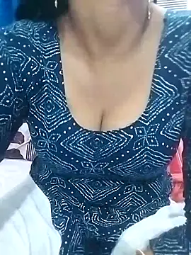 Lovely-baby2 online show from April 16, 2026, 3:57 pm