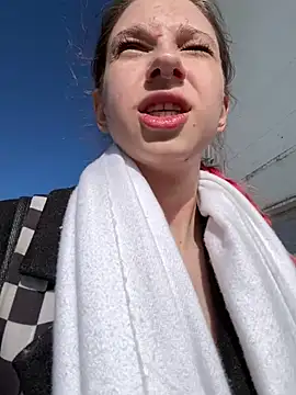 michelle lovique online show from April 11, 2026, 7:45 am