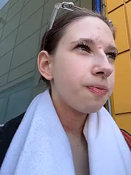 michelle lovique online show from April 12, 2026, 8:06 am