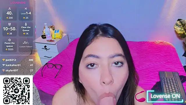 Snapshot of karla_latin_ chatting on May 29, 2026, 1:55 am karla latin online show from May 29, 2026, 1:55 am
