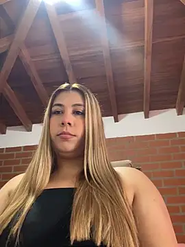 Snapshot of _BellaSmith_ chatting on June 18, 2026, 11:59 am BellaSmith online show from June 18, 2026, 11:59 am