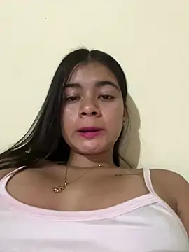 Snapshot of Kloe_zaf chatting on June 23, 2026, 5:49 am Kloe zaf online show from June 23, 2026, 5:49 am