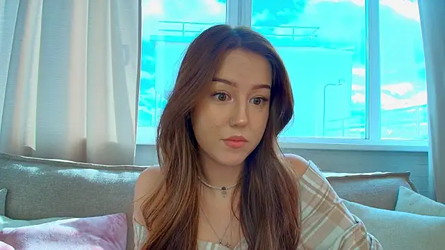 silver girl online show from April 9, 2026, 1:18 am