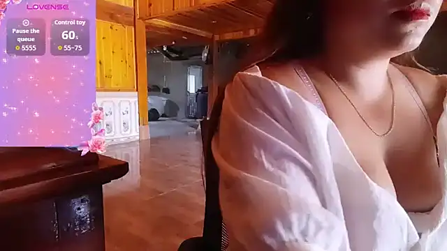 -Pummi- online show from April 15, 2026, 6:19 am