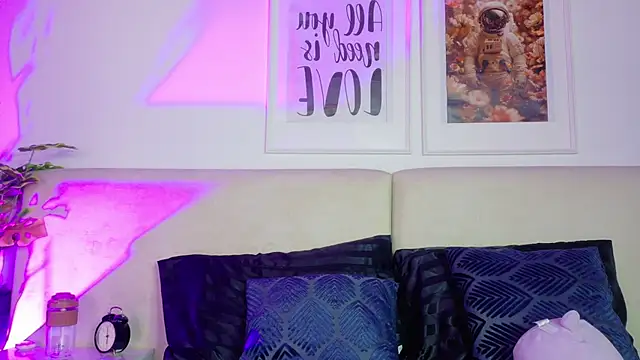 Gabbie Danger online show from April 15, 2026, 11:38 am