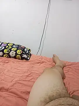 Snapshot of juanjo010687 chatting on April 11, 2026, 1:46 am juanjo010687 online show from April 11, 2026, 1:46 am