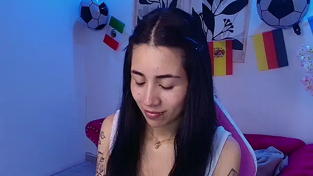 Snapshot of Rainy_doll chatting on June 28, 2026, 12:00 pm Rainy doll online show from June 28, 2026, 12:00 pm