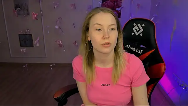 yourella online show from April 13, 2026, 9:02 am