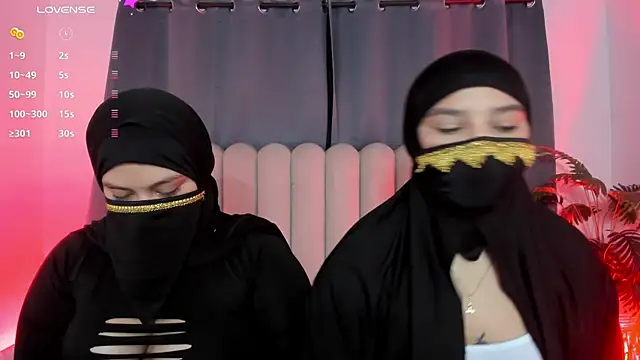 aziza dalila02 online show from April 15, 2026, 1:44 am