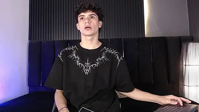 Logan Steel online show from April 17, 2026, 4:37 am