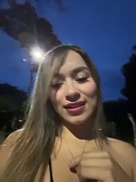 Snapshot of AmyRusso chatting on June 16, 2026, 11:38 pm AmyRusso online show from June 16, 2026, 11:38 pm