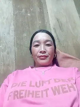 Snapshot of vanlucky2 chatting on June 11, 2026, 9:39 am vanlucky2 online show from June 11, 2026, 9:39 am