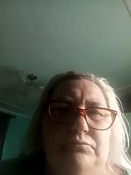 Snapshot of AureliaSky598 chatting on May 16, 2026, 2:54 am AureliaSky598 online show from May 16, 2026, 2:54 am