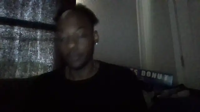 Snapshot of zdaddymm chatting on June 4, 2026, 5:06 pm zdaddymm online show from June 4, 2026, 5:06 pm