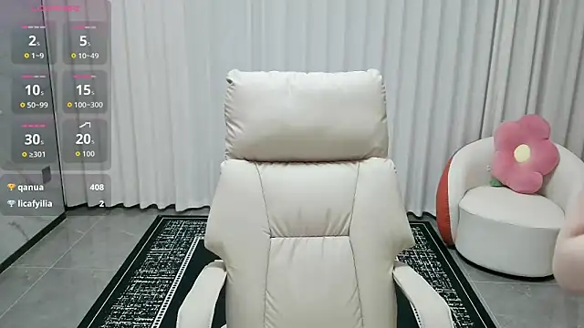 Snapshot of LUNYI-CC chatting on June 17, 2026, 12:59 pm LUNYI-CC online show from June 17, 2026, 12:59 pm