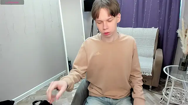 EliotMars online show from June 3, 2026, 2:33 pm