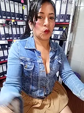 Snapshot of ZOE-WILDER_ chatting on June 12, 2026, 11:08 am ZOE-WILDER online show from June 12, 2026, 11:08 am