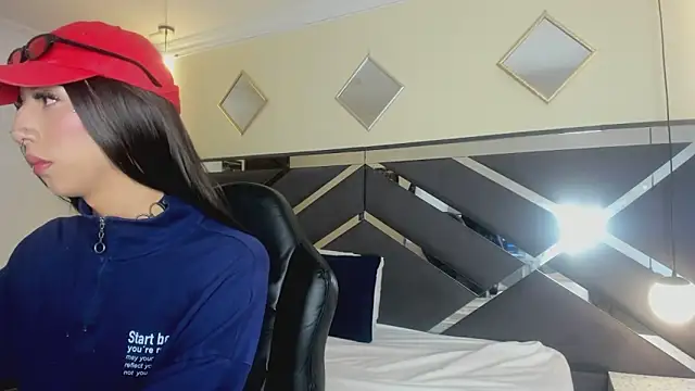 Kittie Vixen online show from April 11, 2026, 7:17 pm