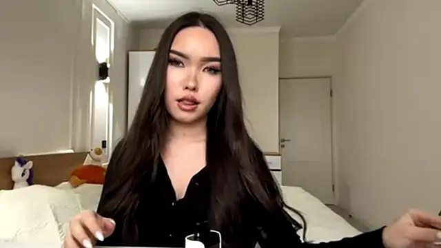 MardellHeavrin online show from April 17, 2026, 12:08 pm