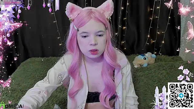 MisaRisaChan online show from April 16, 2026, 8:26 am