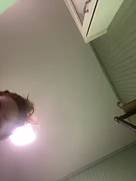 perfectbbprincess online show from April 20, 2026, 7:04 pm