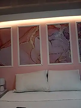 Taylor Marie  online show from April 16, 2026, 12:06 pm