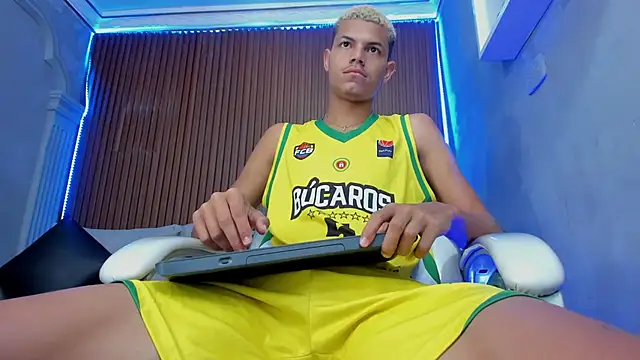 Omen20  online show from April 11, 2026, 11:14 am