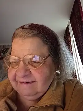 Snapshot of MartaMia68 chatting on May 29, 2026, 4:24 pm MartaMia68 online show from May 29, 2026, 4:24 pm