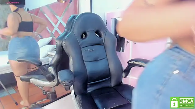 Naughty Aly111 online show from April 12, 2026, 4:49 am