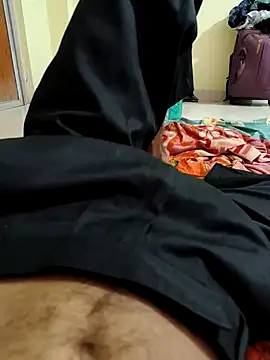  younger couples  online show from April 12, 2026, 7:50 pm