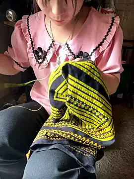 Maianly online show from April 17, 2026, 2:36 am