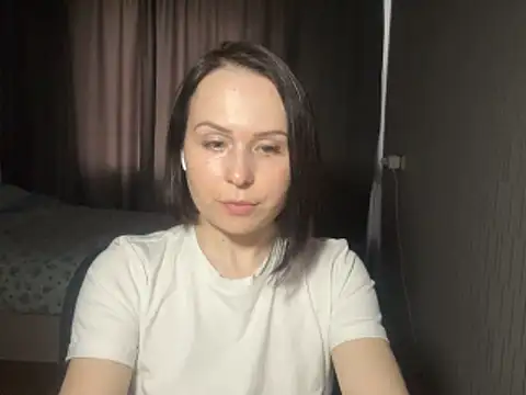 Snapshot of Hopefully_ chatting on May 28, 2026, 7:05 am Hopefully online show from May 28, 2026, 7:05 am