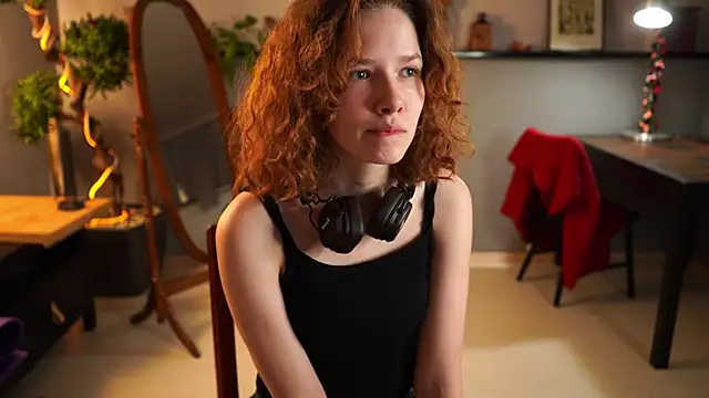 Snapshot of AgathaCarra chatting on April 25, 2026, 4:48 pm AgathaCarra online show from April 25, 2026, 4:48 pm