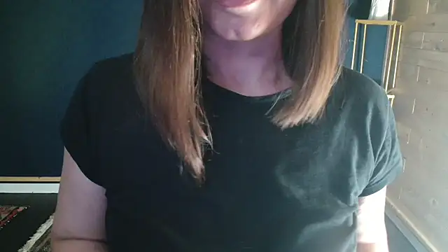 Snapshot of NicoleLove_ chatting on June 17, 2026, 5:12 pm NicoleLove online show from June 17, 2026, 5:12 pm